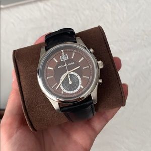 never worn Michael kors men’s leather watch